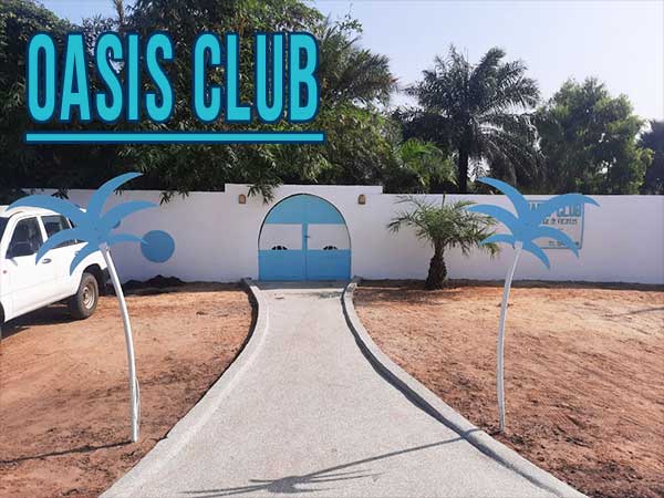Entrée de la résidence de Vacances Oasis Club Cap Skirring Sénégal casamance voyage.