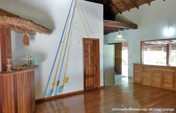 Location bungalow maison tout confort au bord de l'océan en bordure de mer à cap skirring sud du sénégal