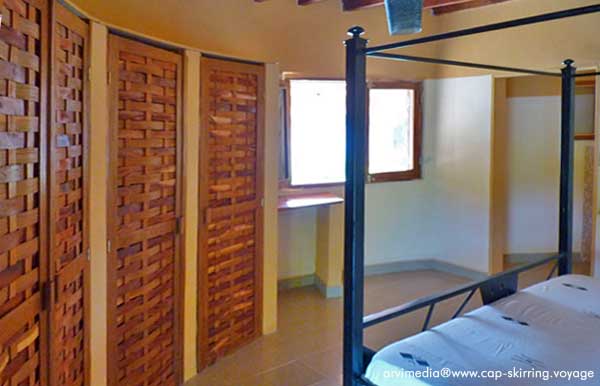 Location bungalow tout confort au bord de l'océan en bordure de mer à cap skirring sud du sénégal