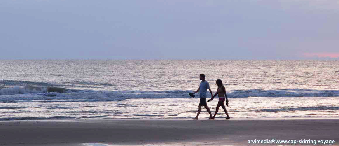 découvrez l'immensité infinie des plus belles plages de Cap Skirring station balnéaire située dans le sud du Sénégal photo arvimedia