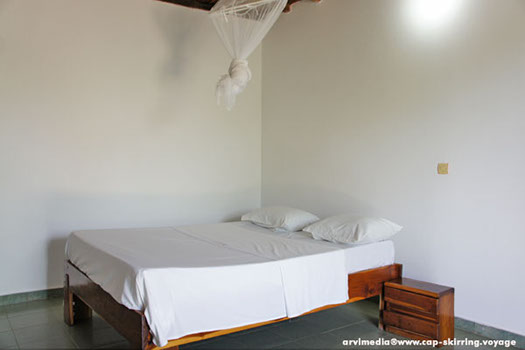 équipée de ventilateur douche et toilettes