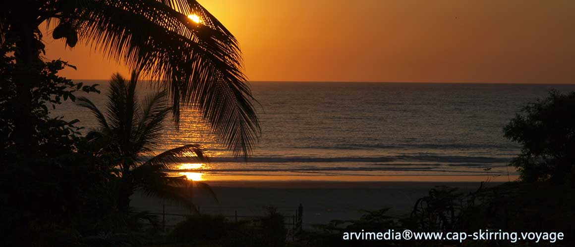 des vacances de rêve sur la magnifique plage de Cap Skirring l'une des plus belle d'Afrique et du Sénégal située dans le sud de la Casamance