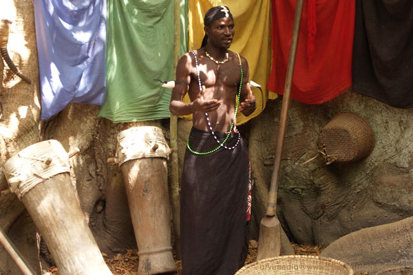 Les diolas sont les habitants de la Casamance c'est l'ethnie la plus représentative. Le musée de kadioute vous propose de découvrir leur histoire